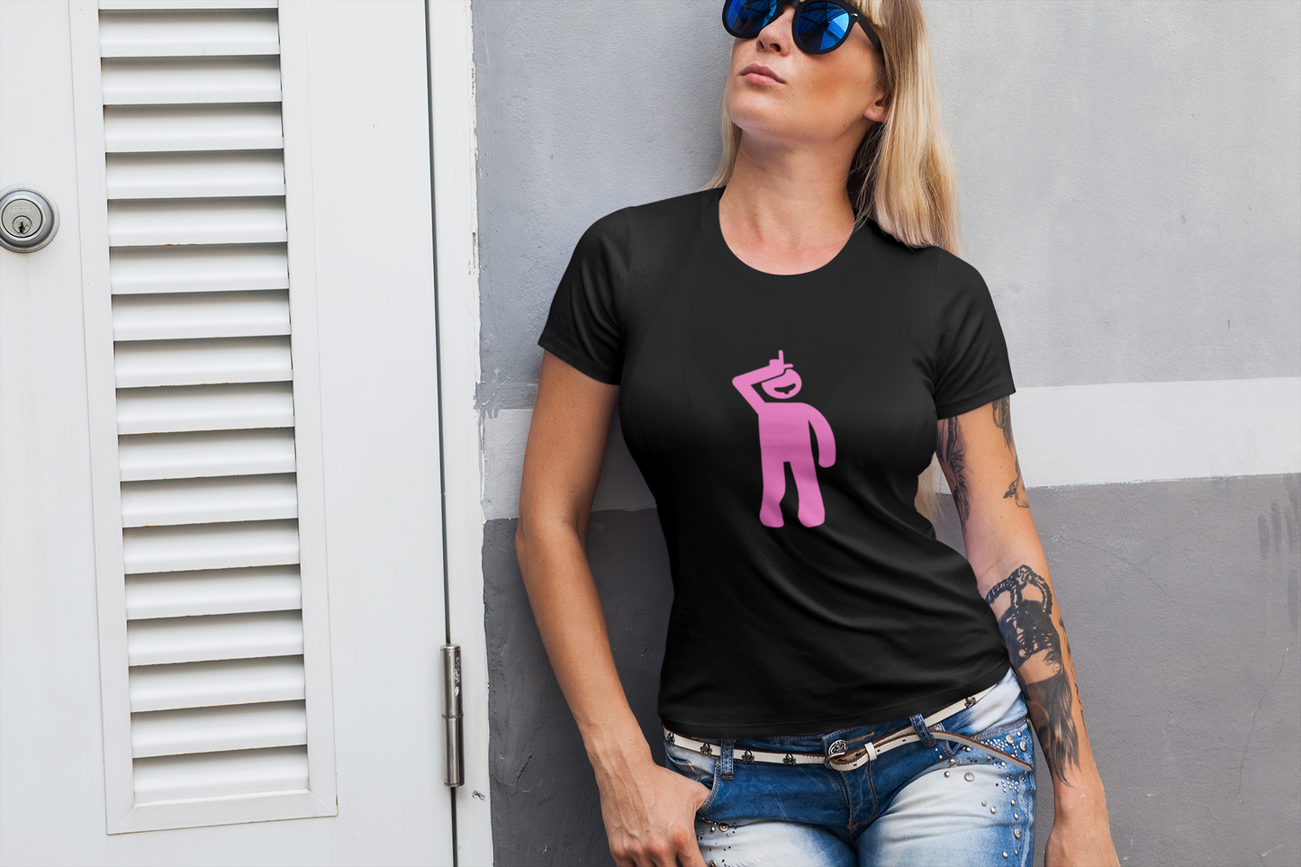 Funny Loser T-Shirt | Loser logo | Pink | Unisex - Men & Women's Tee